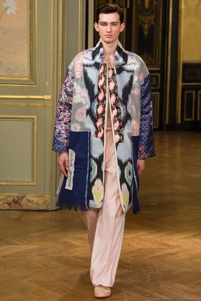 Look 26